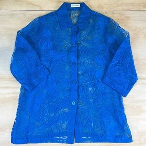 Draper's and Damon's Blouse Blue Color Button Down
Semi Sheer